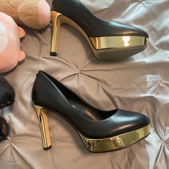 Michael kors, Chantal platform pump size 6 - Picture 3 of 11